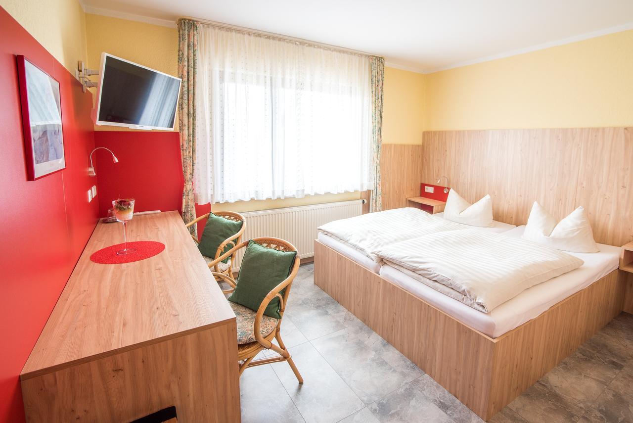 Hotel Schweizerhof Boebingen an der Rems Bagian luar foto