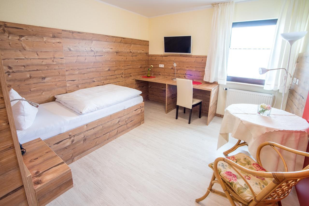 Hotel Schweizerhof Boebingen an der Rems Bagian luar foto